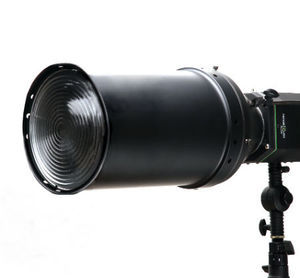 Raylab Xenos LED Линза Френеля с регулируемой фокусировкой Raylab RBD-99VFL