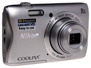 Компактная камера Nikon Coolpix S3700 серебристый