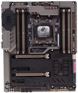 Материнская плата ASUS SABERTOOTH X99
