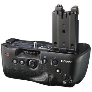 Батарейная ручка SONY VG-C77AM для A77, A77 II и A99 II Батарейная ручка SONY VG-C77AM для A77, A77 II и A99 II