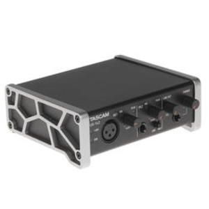 Внешняя звуковая карта Tascam US-1x2