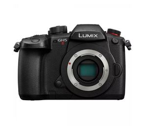 Цифровой фотоаппарат Panasonic Lumix DC-GH5 II Body